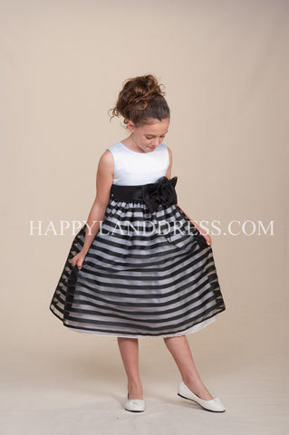 D981 Striped T-Length Dress (White/Black Only)